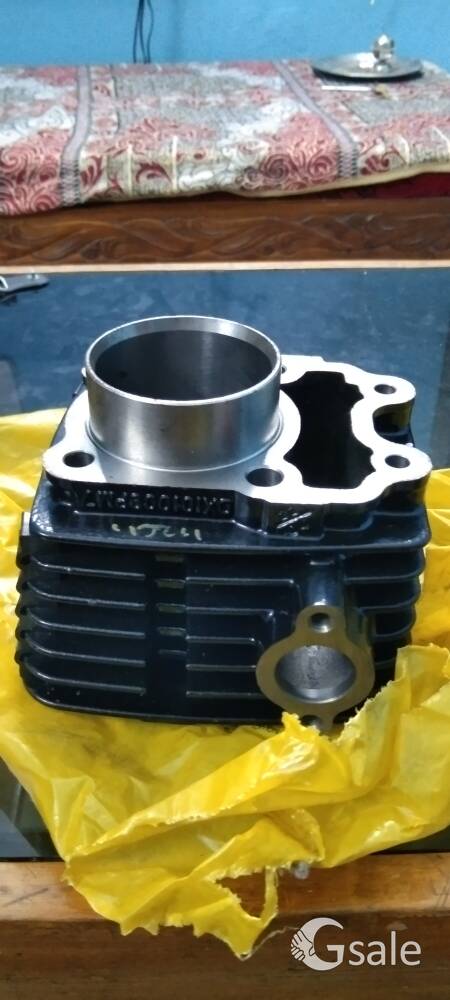 Bajaj platina cylinder kitt for sale 