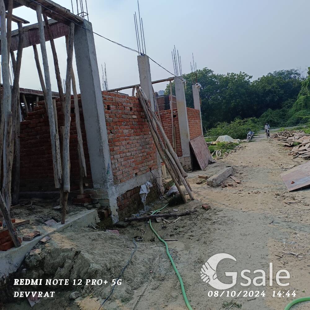 रामनगर ramleela ground ke pass duplex avilable hai