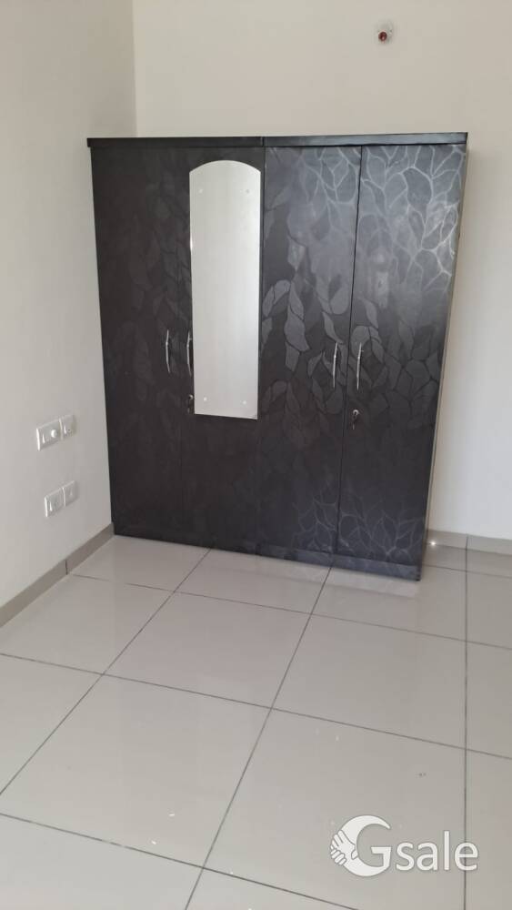 4 door wardrobe (new brand)