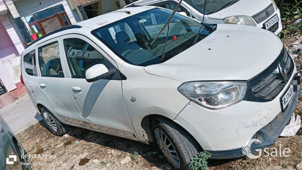 Renault Lodgy, 8 STR 110psi RxL diesel Top Model, 85000kms drive well maintained car..