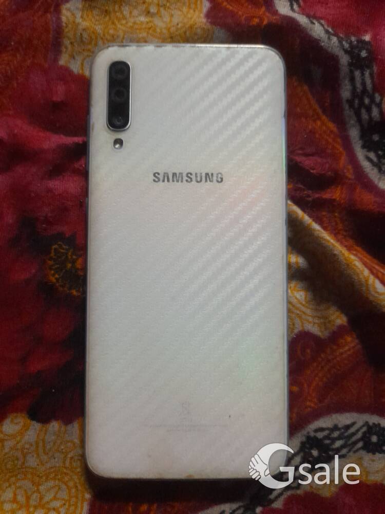 samsung galaxy A70 