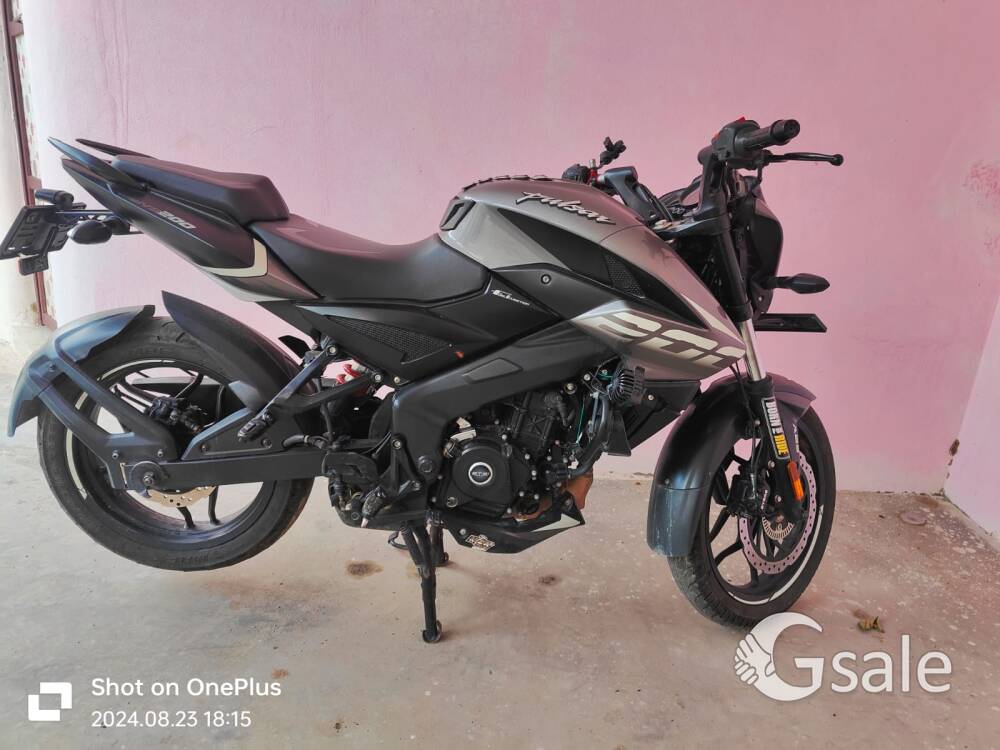 Bajaj pulsar 200