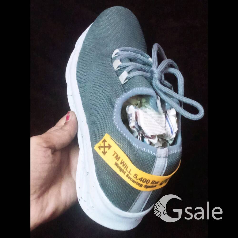 NEW NO USED SPORTS SHOES FOR MAN.