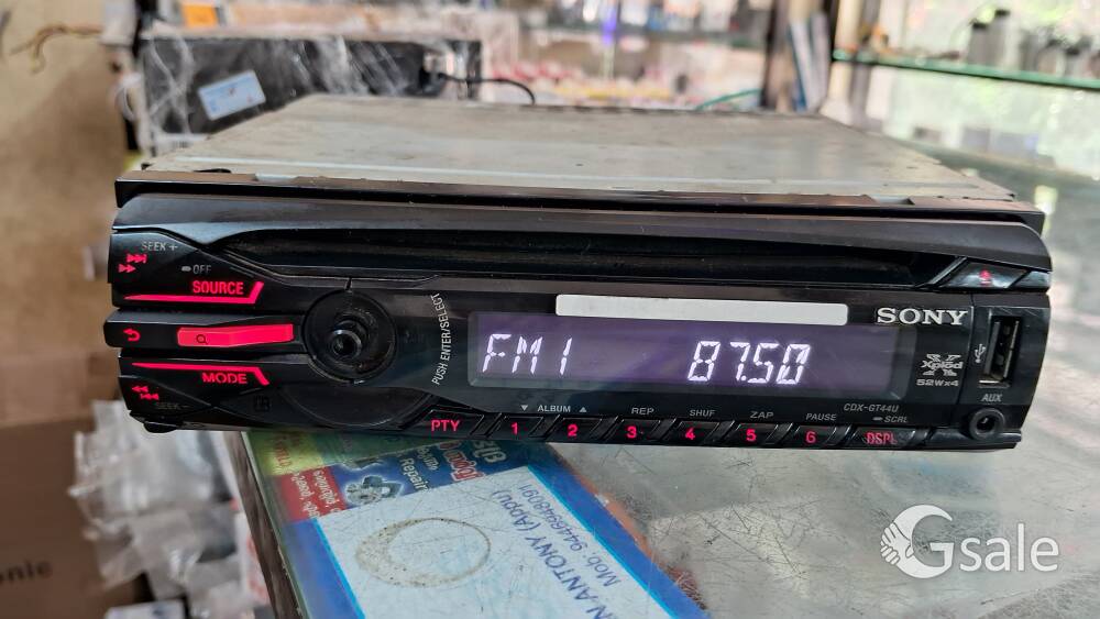 sony carsterio usb aux cd radio all function full gud 
