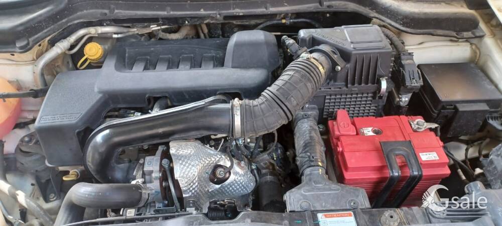 XUV300 w8(Diesel)