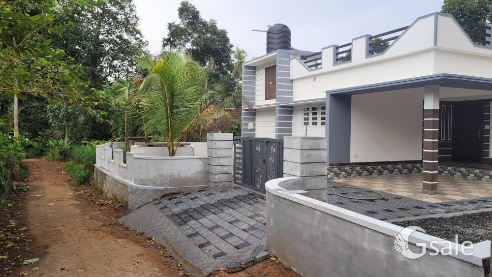 18 CENT 1350 SQ NEW HOUSE 