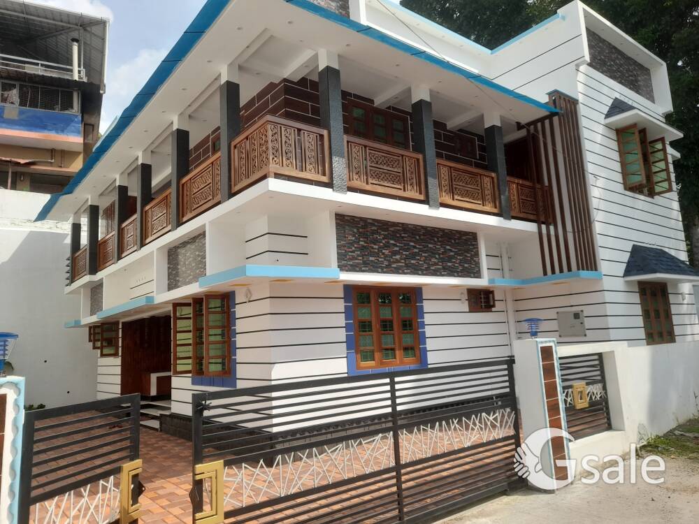 Tvm Thirumala pidaram 5.500cent 5bedroom attached 2650sq New house 