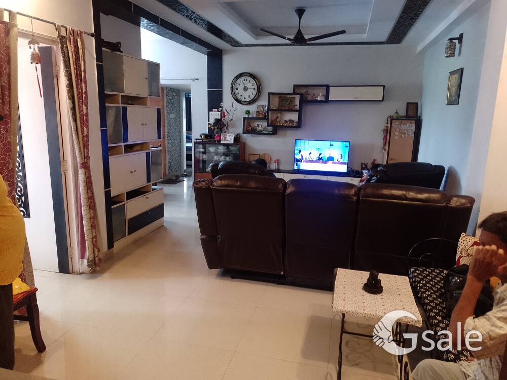 3bhk flat for sale with lift & Parking 85lac