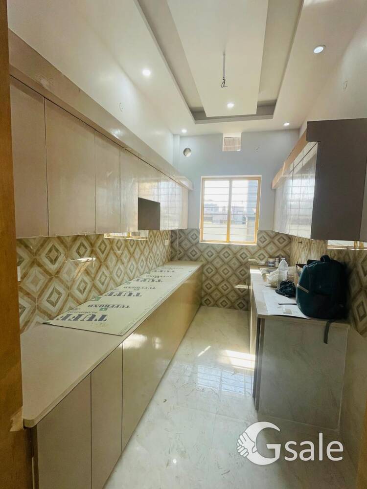  Newly luxury House for sale 