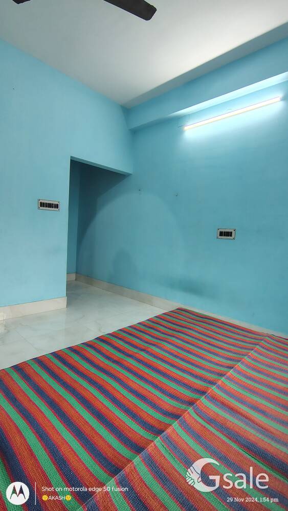new 1rk room available for rent.5.5k