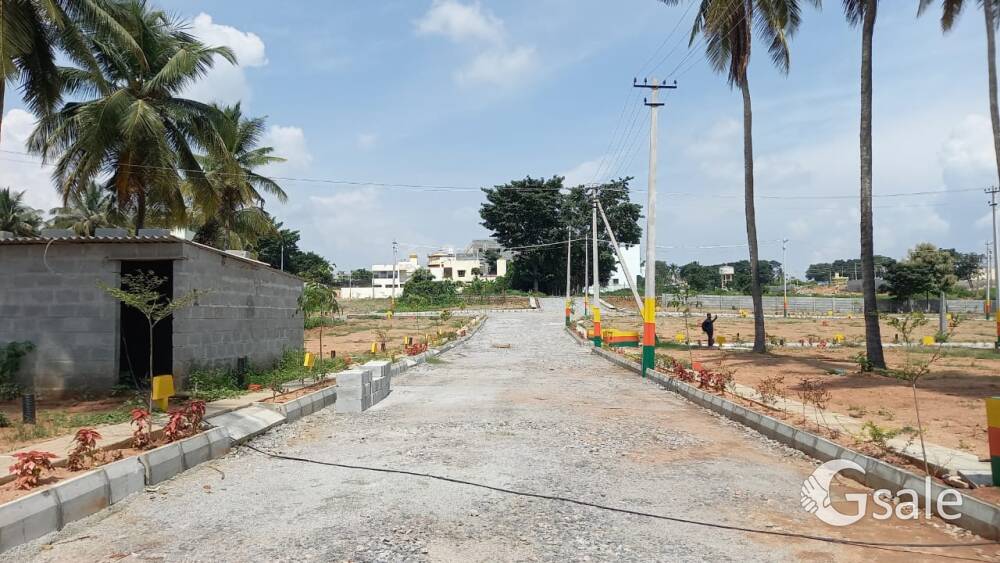Custamized villa plots for sale in Mysore road near Big banyan tree 