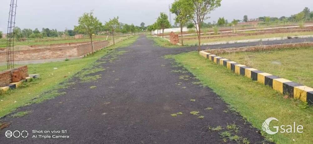 Lucknow Sultanpur Highway Gosaiganj Market 