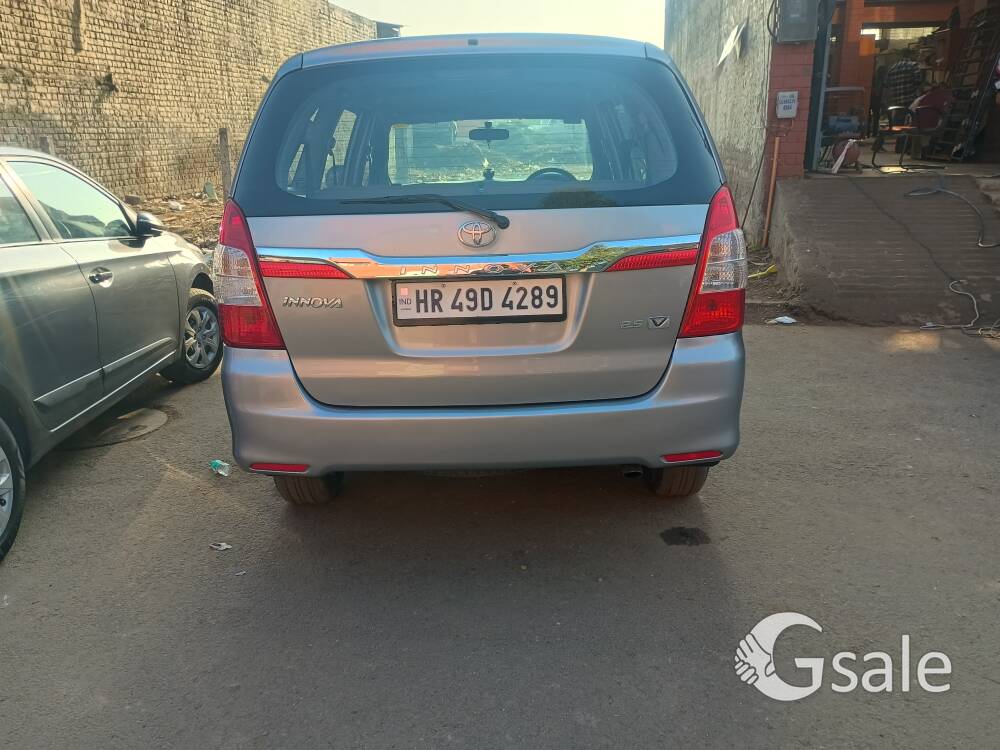 Toyota inova 15 model IST owner all' original full insurance 