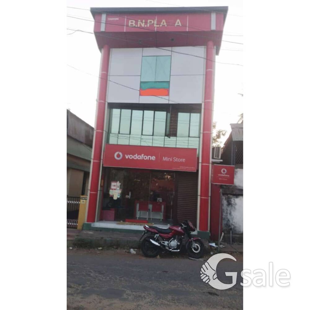 COMMERCIAL BUILDING SALE  65 ലക്ഷം മാത്രംThrissur round MG road near  