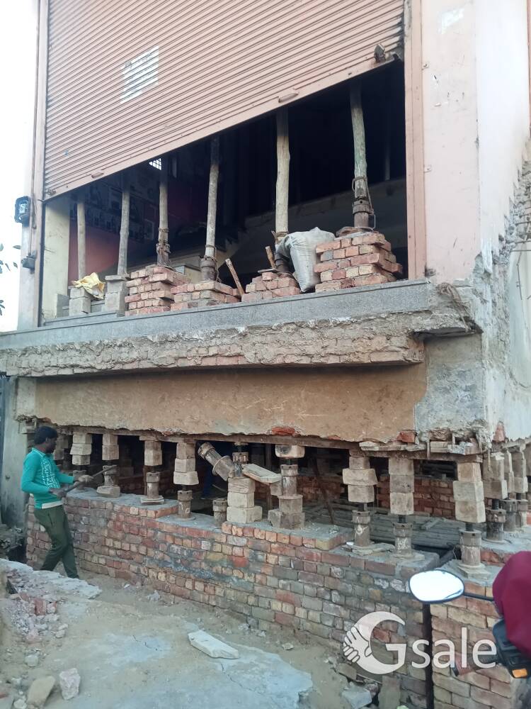 HEMAN BUILDING LIFTING. CAN BE LIFT AND SHIFT YOUR HOUSE WITHOUT ANY DAMAGE