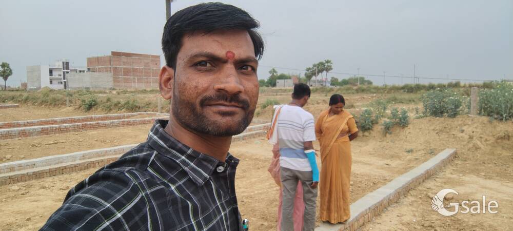 jhalwa location pr plot available wo bhi reasonable price me loan ke saath 14000 pr warggaj 