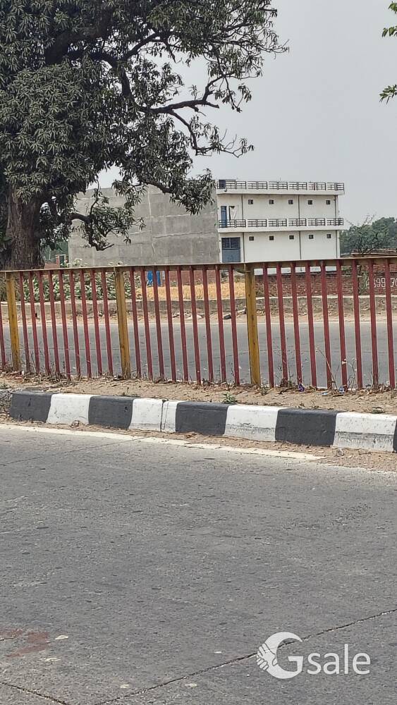 nainirampur me plot available wo bhi reasonable price me commercial plot available wo bhi 