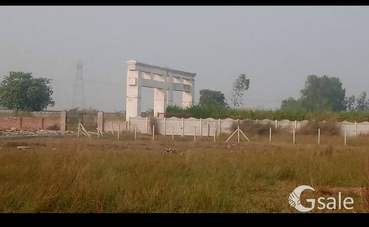 5000 sqft corner and dakhil kharij plot for sale in Hitech city beside Indira Canal 