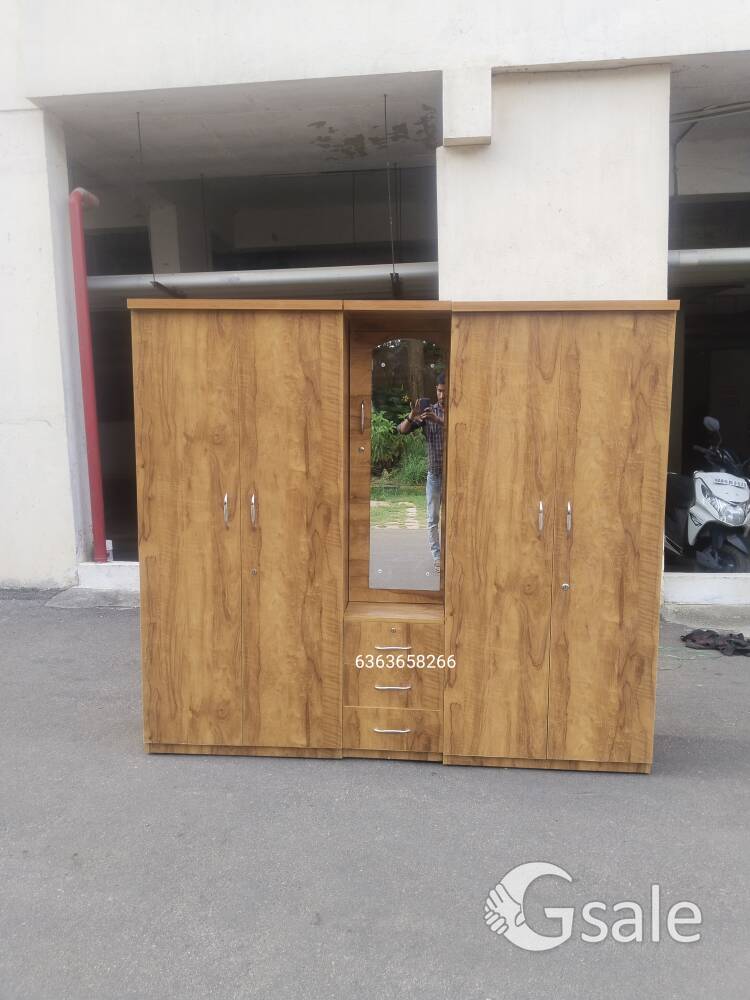 Brand new 5 door wardrobe 2+2+1