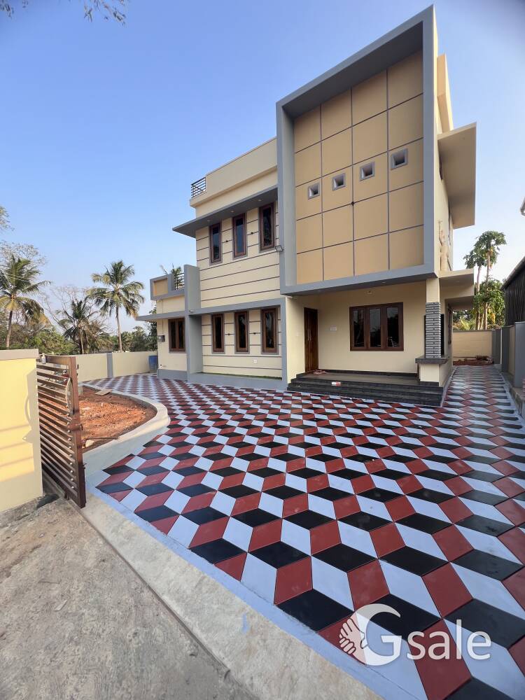 3BHK Villa house in VANIYAMKULAM 800 metres from highway facing panchayat black top road