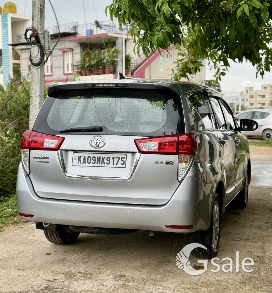 Innova Crysta
