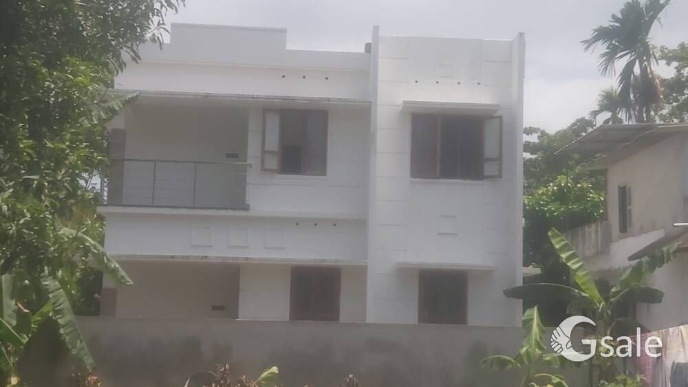 3.5cent plot with 3bhk house kaniyamkulam 