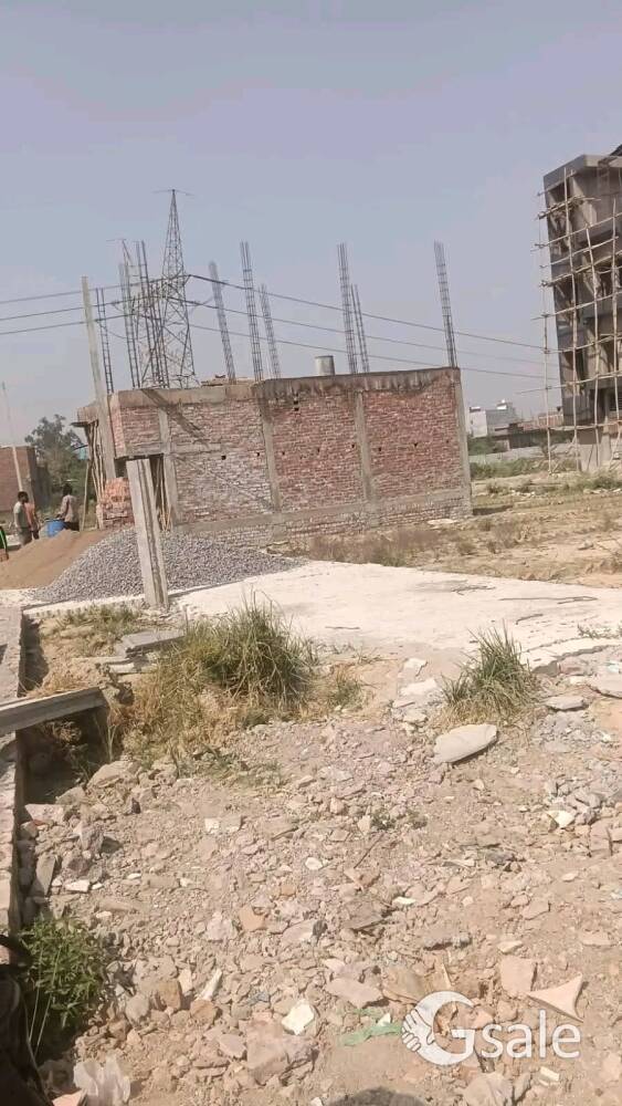 vanpurwa me near by NRJ battery rikshawa company ke pass jarauli ke age plot available h