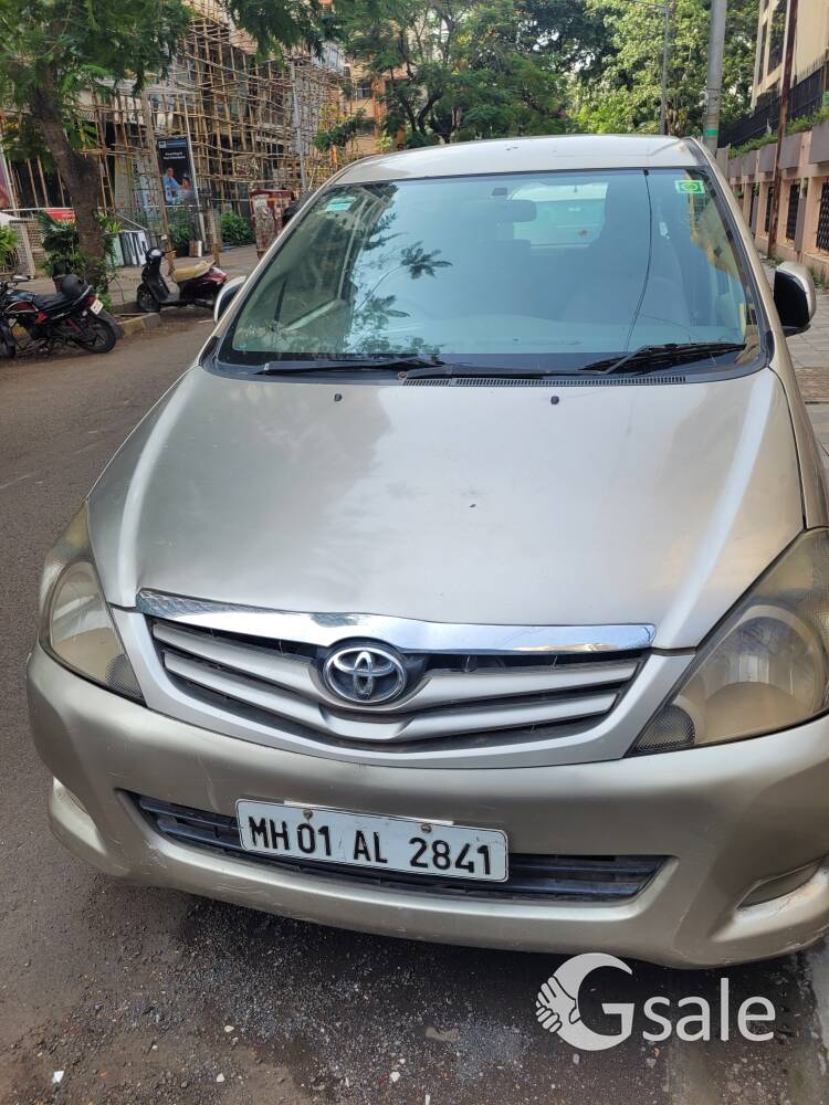 TOYOTA INNOVA