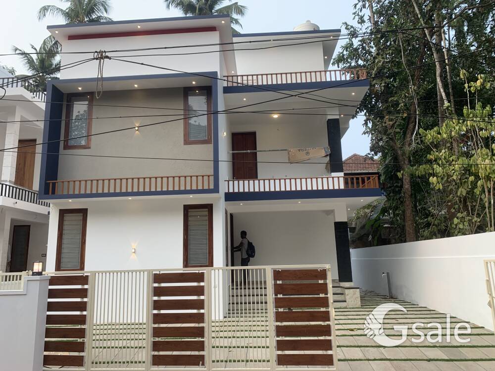 Kozhikode Karaparamba 4 Cent 4 Bed New House