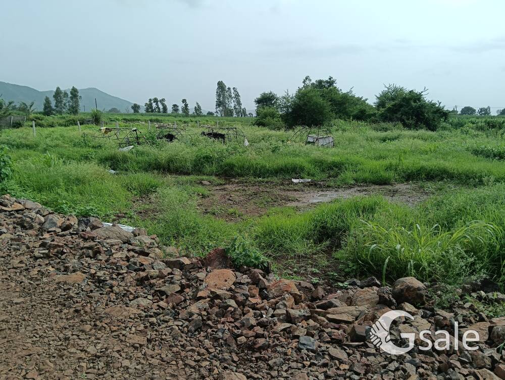 karad विमानतळ 14 गुंठे