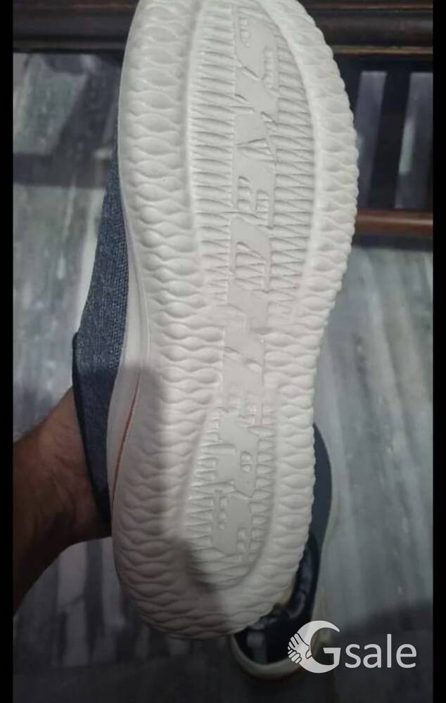  Unisex Sketchers Shoes