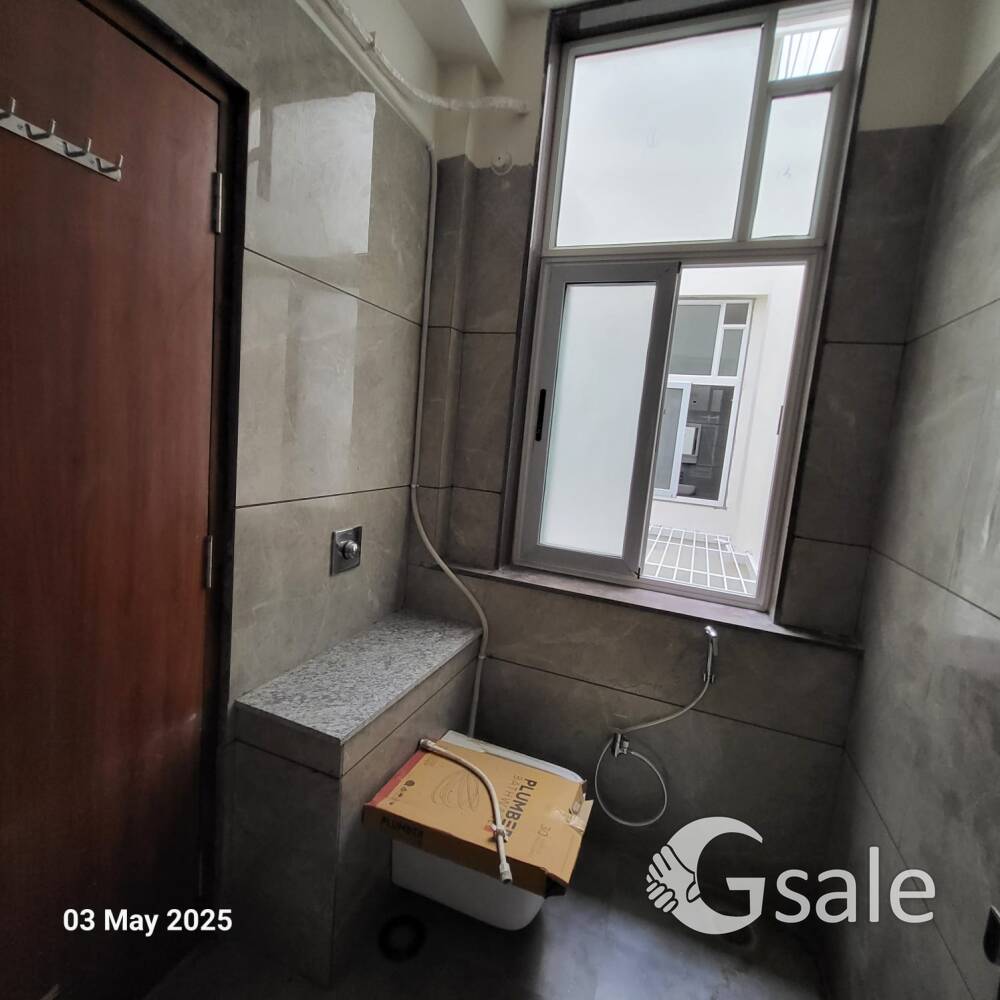 2.5 bhk flat for rent Bombay hospital