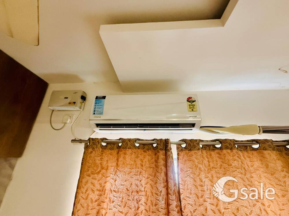Selling a MarQ by Flipkart 1.5 Ton Inverter Split AC in like-new condition. 2.5 months old 