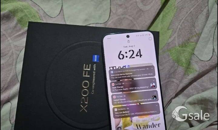 Vivo X200 FE