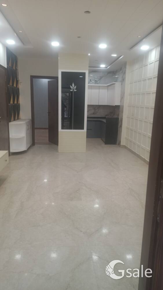 90 Mtr Floor Rohini Sector-24 3 bhk ,Lift, Parking Sun Face New Property Nearby Metro station.