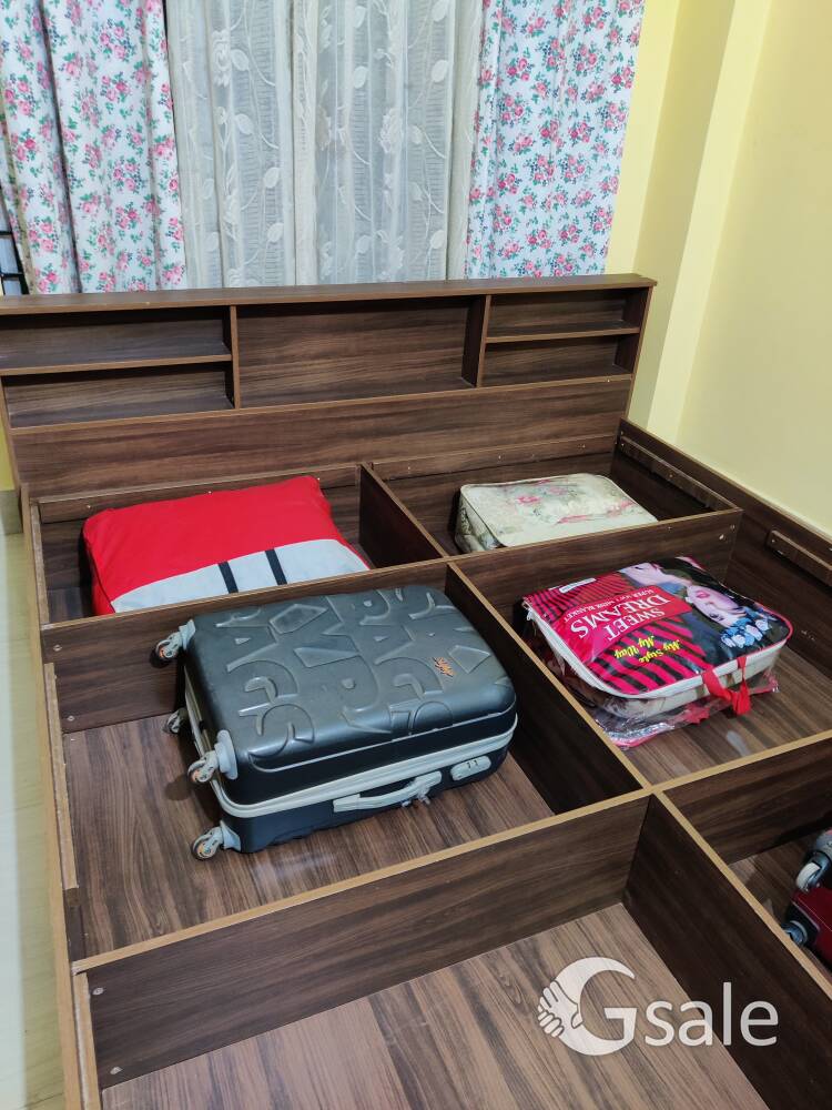 queen size wooden bed for sale 