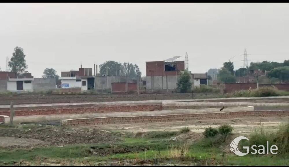 1400 sq फिट कॉर्नर प्लॉट उपलब्ध हैं प्लॉट के दोनों साइड डामर रोड पड़ा हुआ हैं एक ही प्लॉट बचा है 