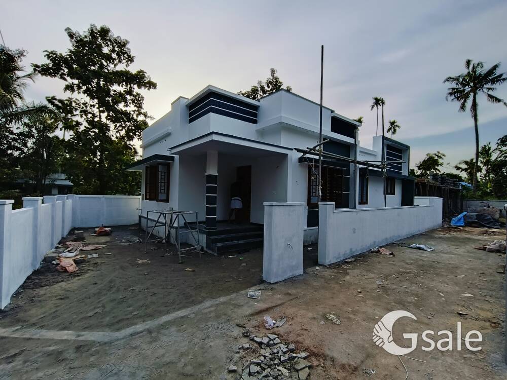 Vazhikkulangara Vaniyakkad 4 Cent 3 Bhk Attached 1000 Sqft. New House Tar Road Frontage 