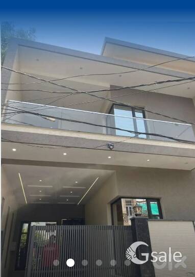 4 bhk kothi for sale at prime location going cheap in just 1.30 cr7.5  marlas Having 4 beds , fully 