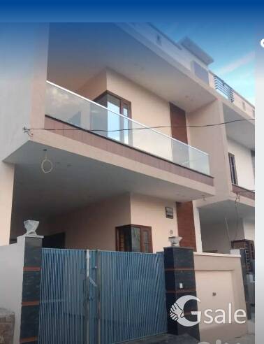 This is Modern New built house. Area is 6.5 Marla. Close to markets, schools and hospitals. Safe and