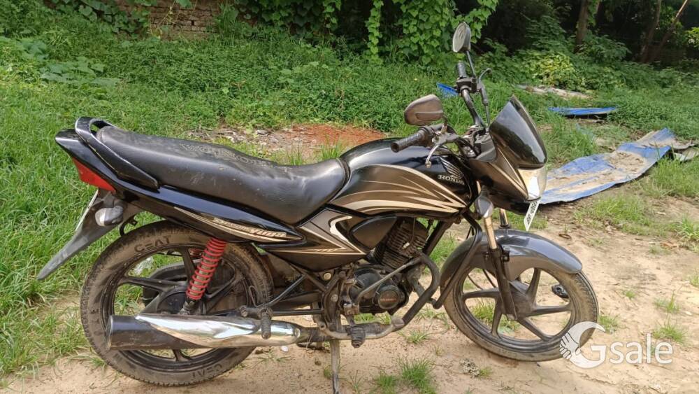 अर्जेंटसेल,bike soroom कंडीशन में है कोई काम नहीं है 2टायर नया है 
