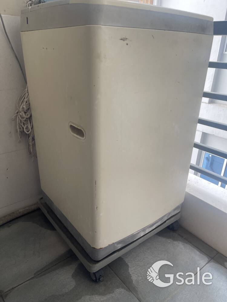 Top load fully automatic washing machine