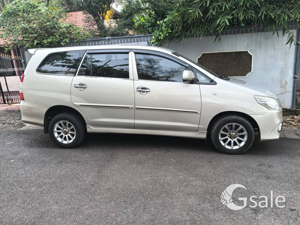2012 model Innova G4 original Kerala sale 