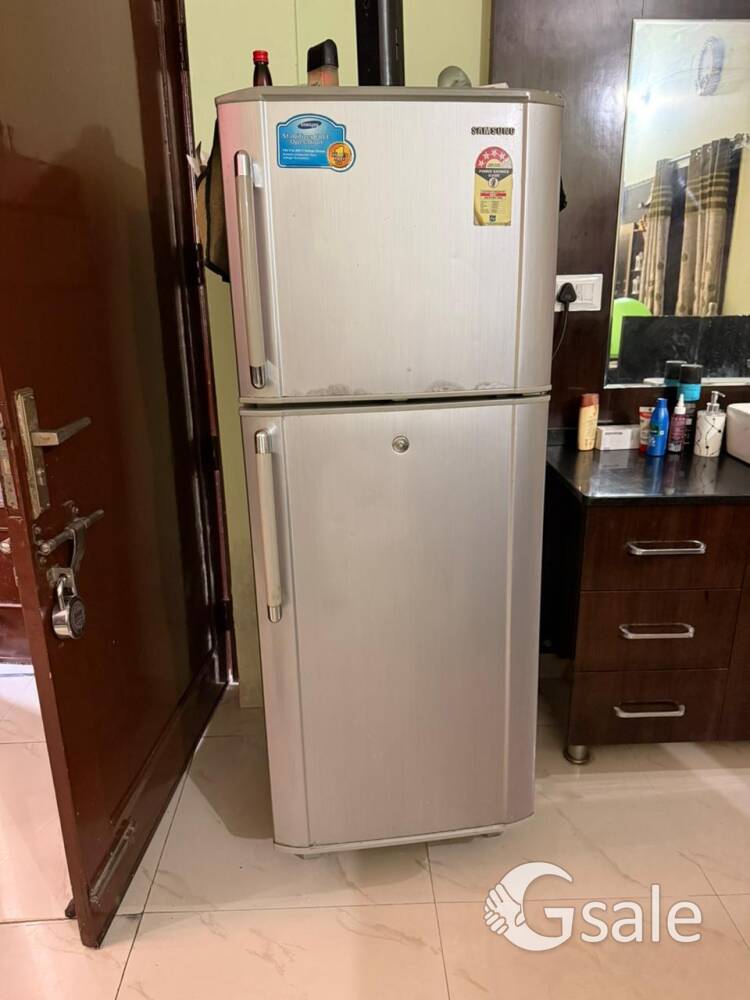 240 liter dubal Door fridge 