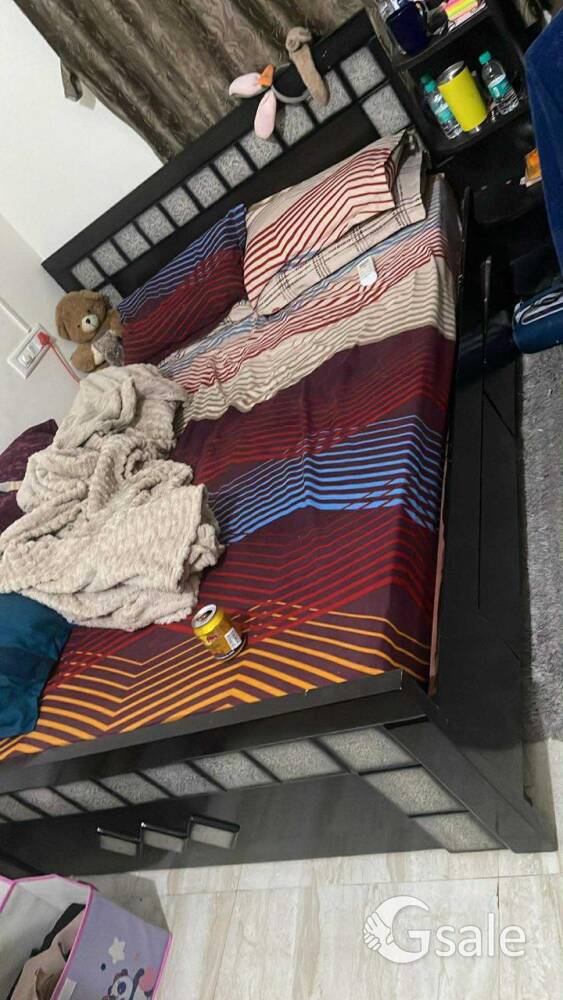 Wooden bed double 