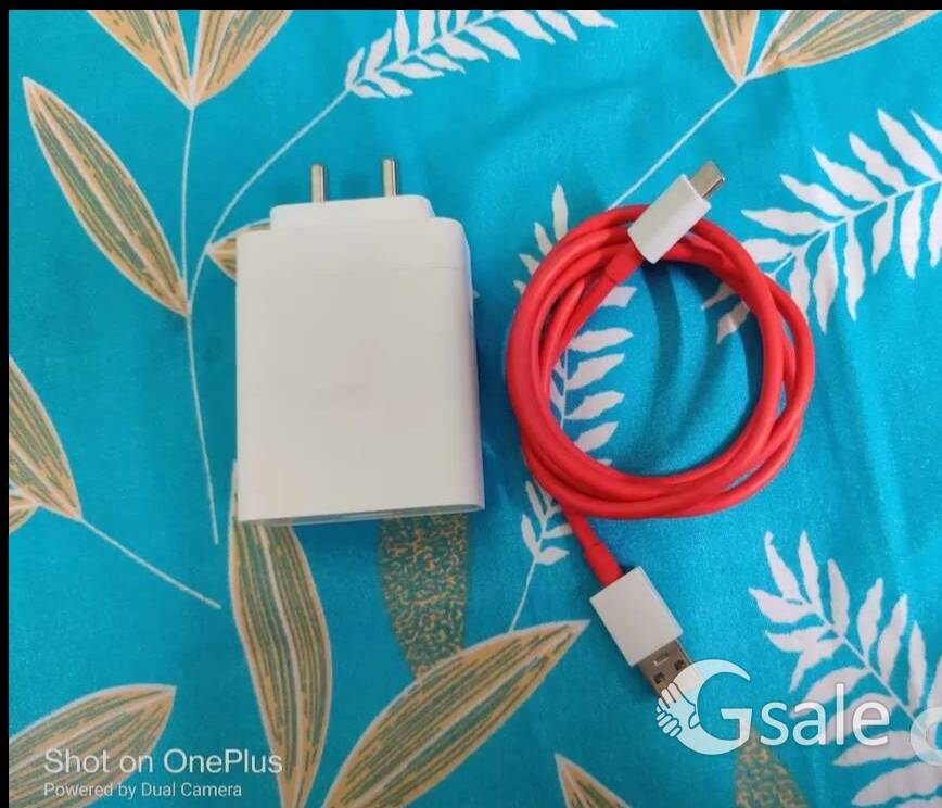 One plus 100W Supervooc Original charger with original cable 100%