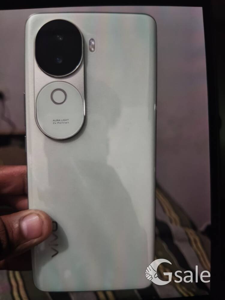Vivo v40e 