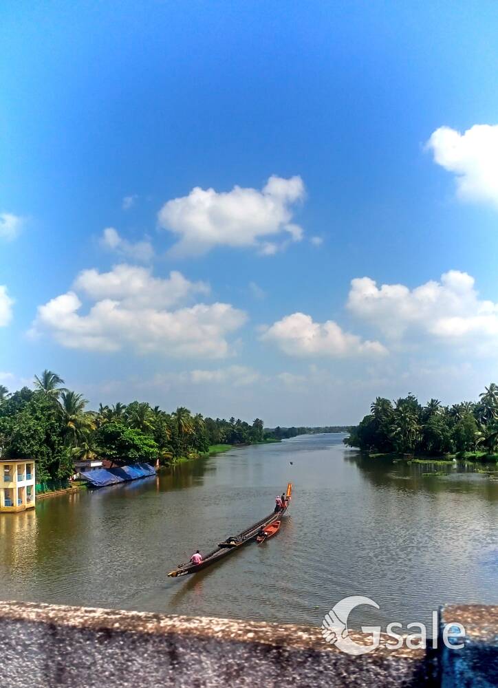 Looking for cutting and stitching person