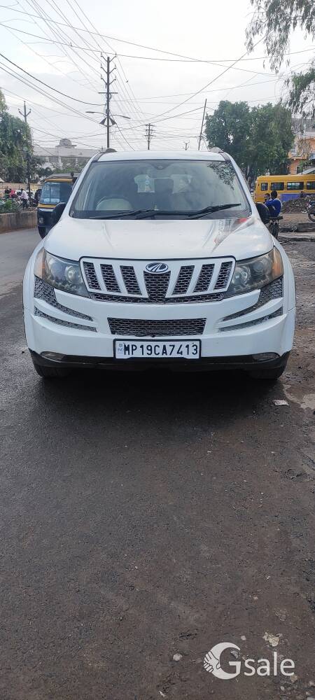 Mahindra XUV 500 W8