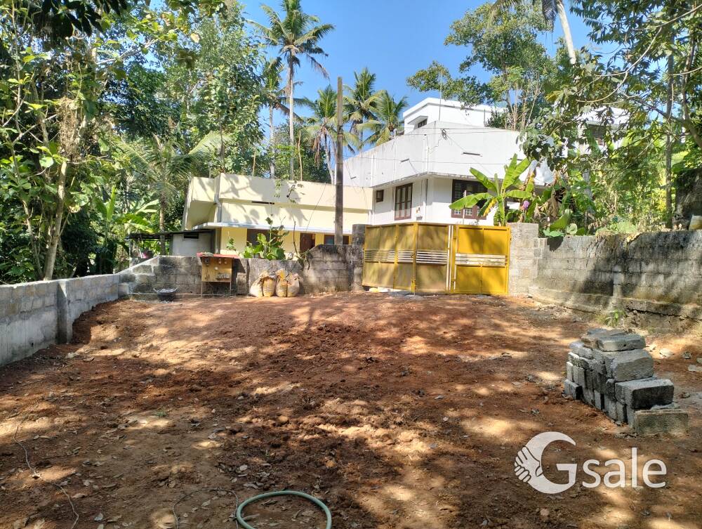 5 cent square പ്ലോട്ട് Powdikonam മുക്കിൽകടക്ക് അടുത്ത് വില്പനക്ക്.